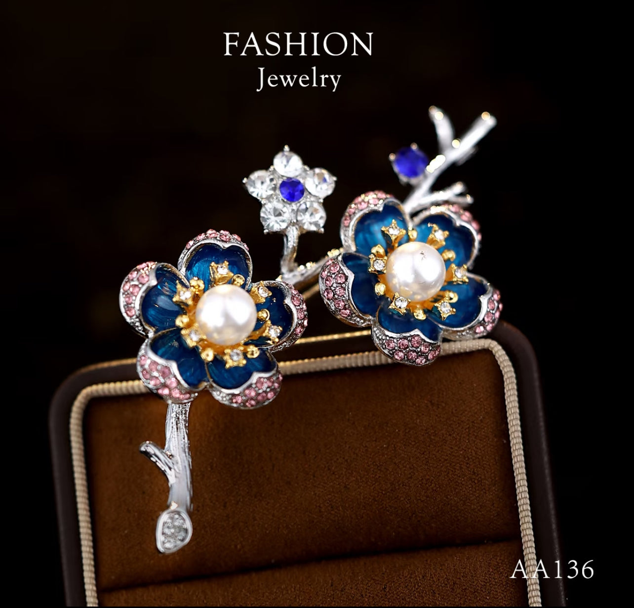 Elegant Floral Brooch with Pearls