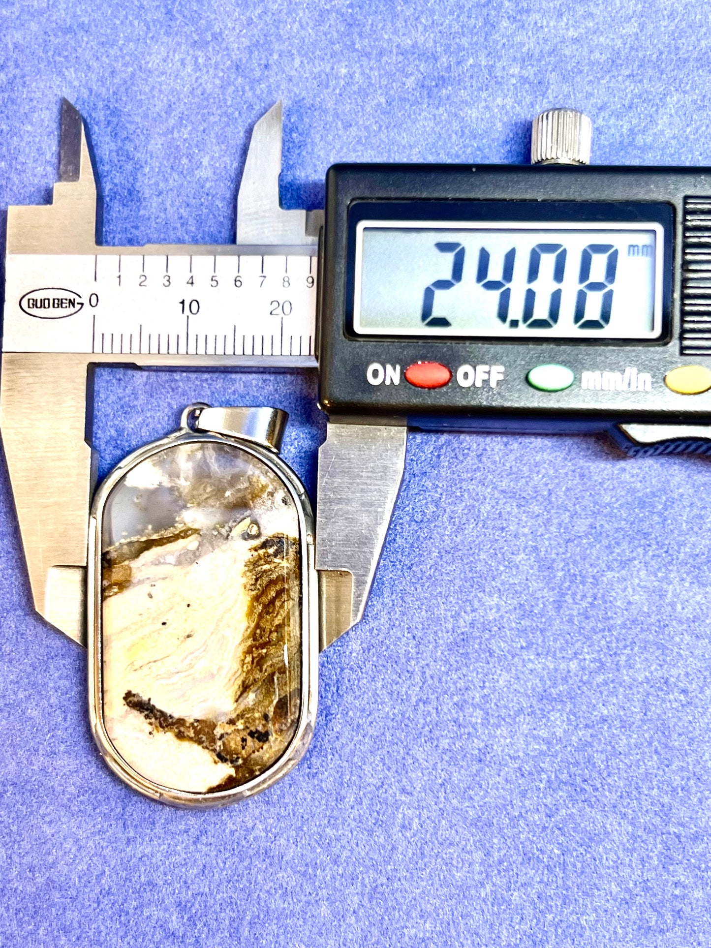 Natural Indonesia plume agate pendant