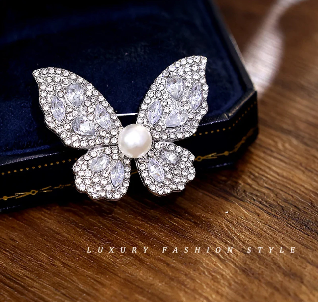 Butterfly pin