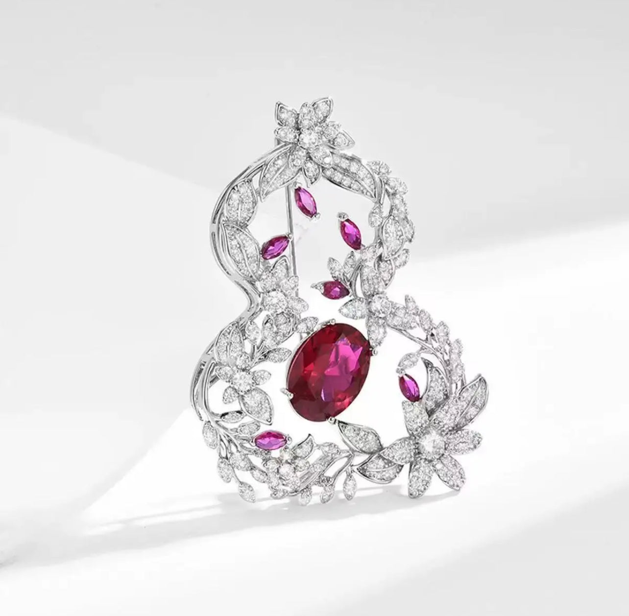 Cubic zirconia Guord Brooch