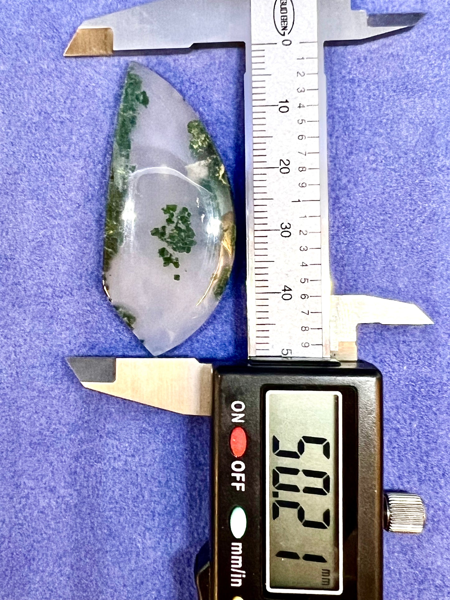 Natural moss agate