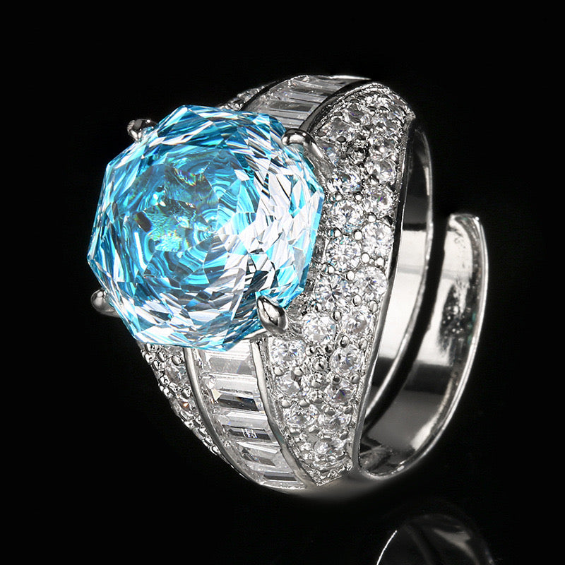 Stunning crystal ( tourmaline like ) cubic zirconia 18k gold plated ring