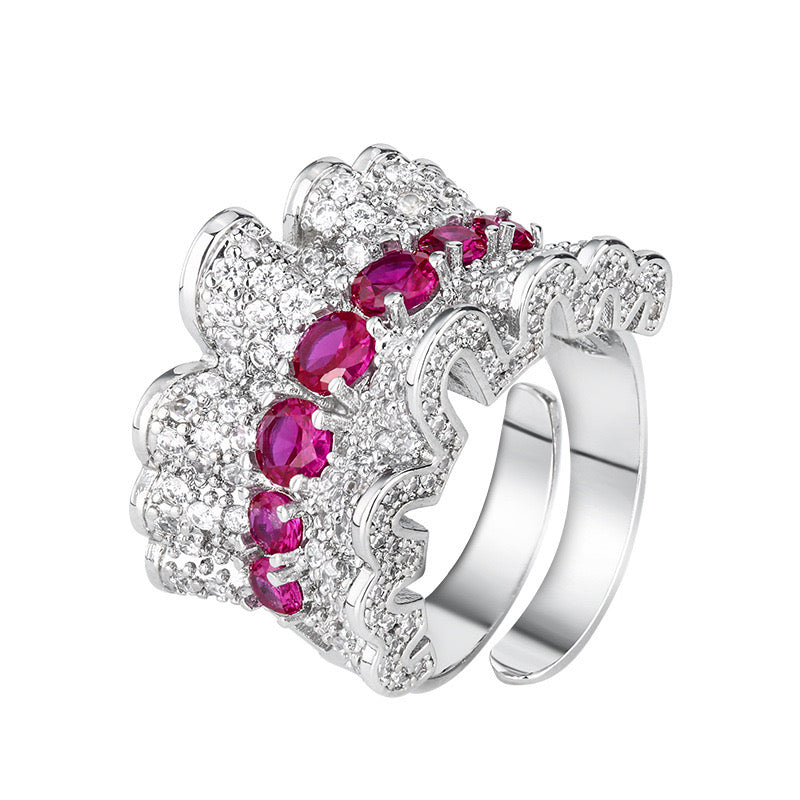 Stunning ribbon design ring in 18k gold plated