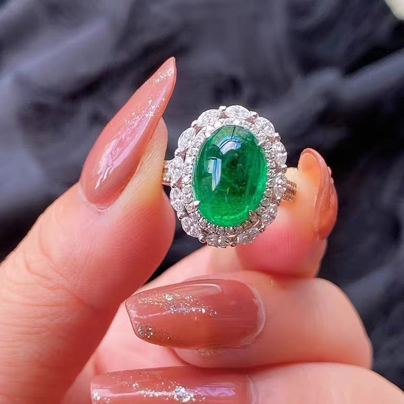Gorgeous bright green crystal cubic zirconia 18k gold plated ring