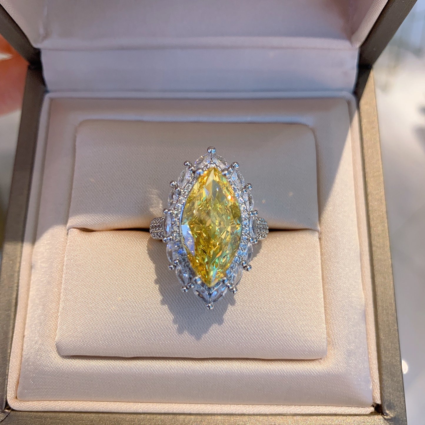 Gorgeous marquise yellow cubic zirconia ring