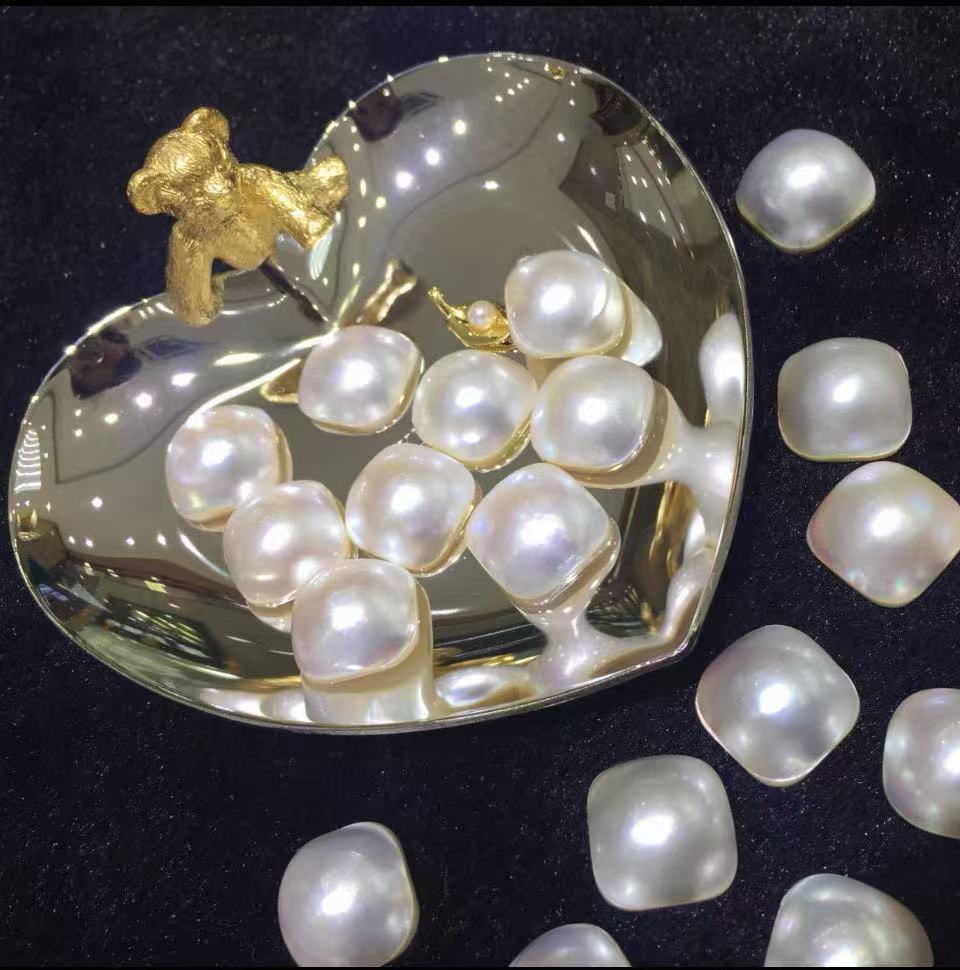 Cushion Mabe pearl