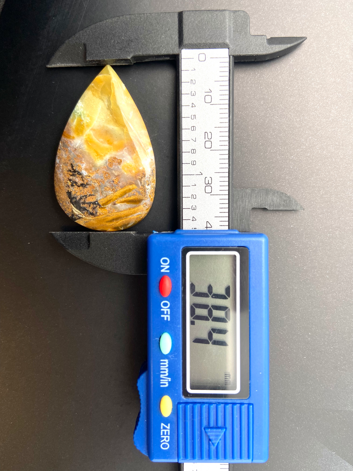 Natural Indonesia Bumble Bee Agate Stone