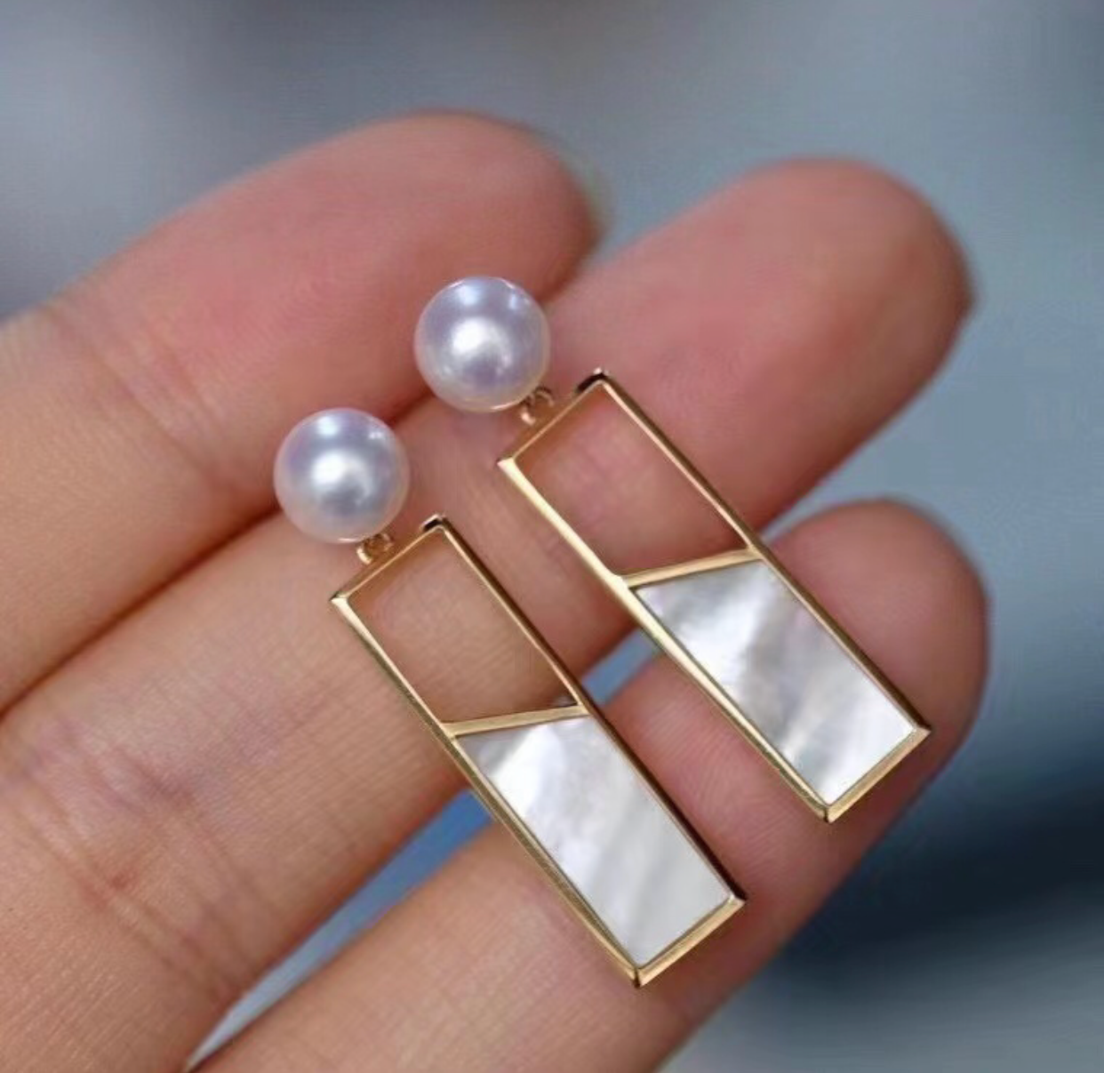 Natural cultured Freshwater pearl earrings