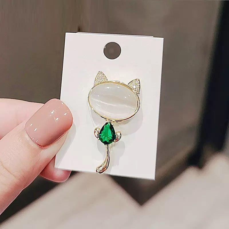 Cute cat pin with wiggle tail