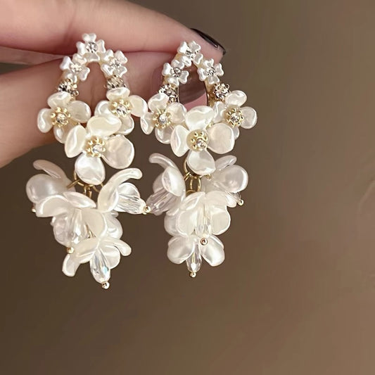 White acrylic garland flower  earring