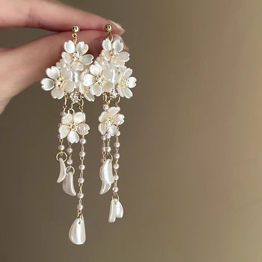 Acrylic flower chandelier earrings
