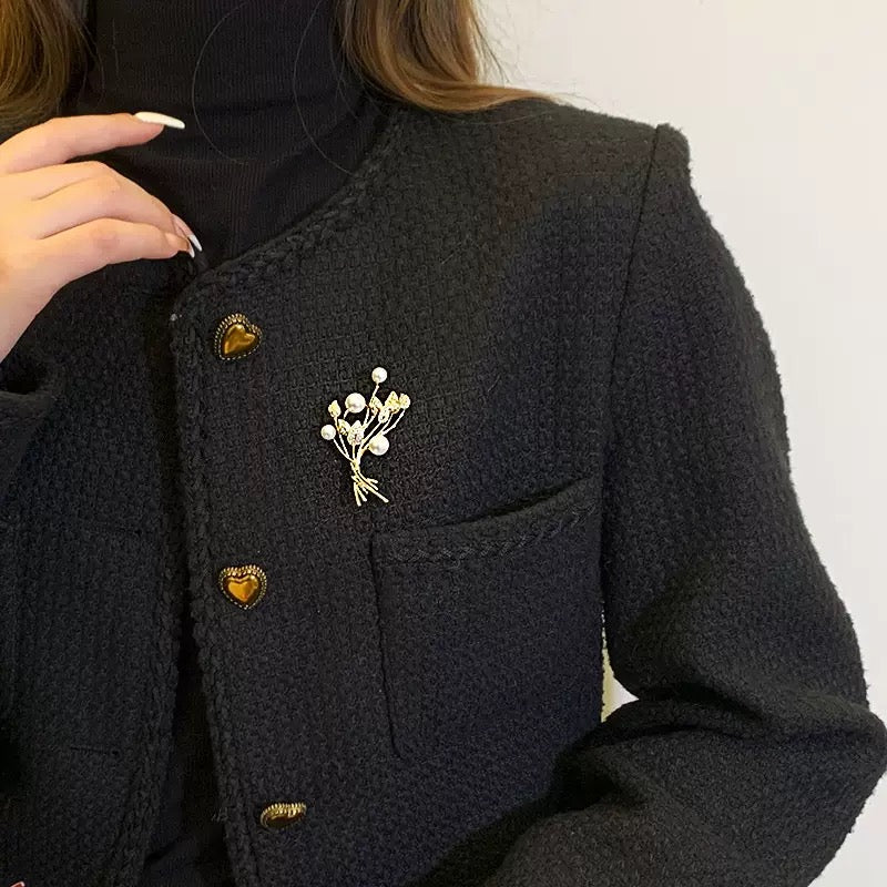 Bunch of wheat pearl pin