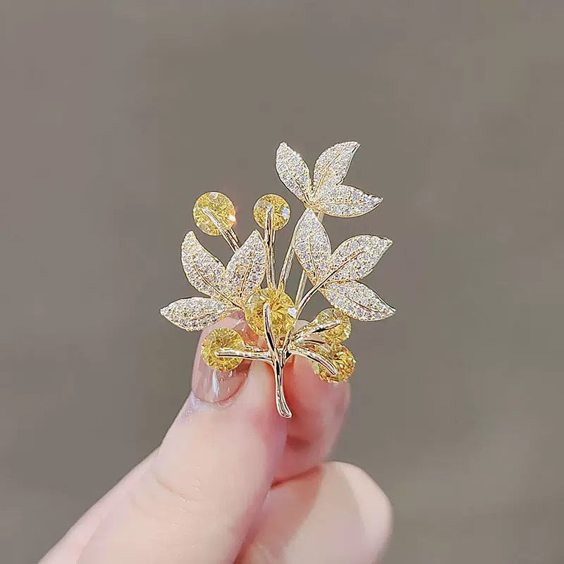 Lucky tree leave pin