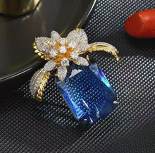 Load image into Gallery viewer, Exquisite Sapphire and Gold Leaf Brooch
