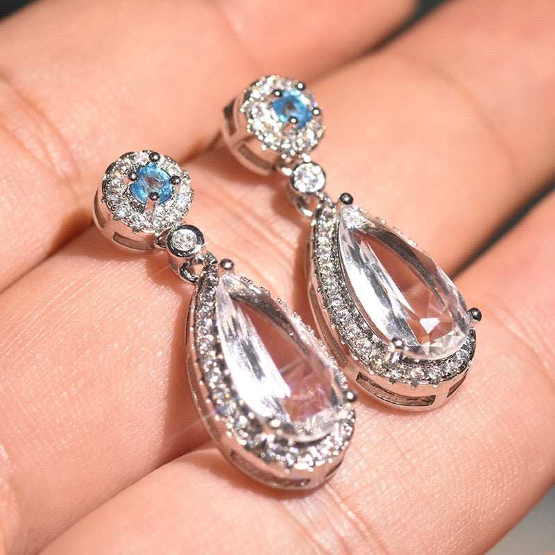 Elegant dangle drop earring in cubic zirconia