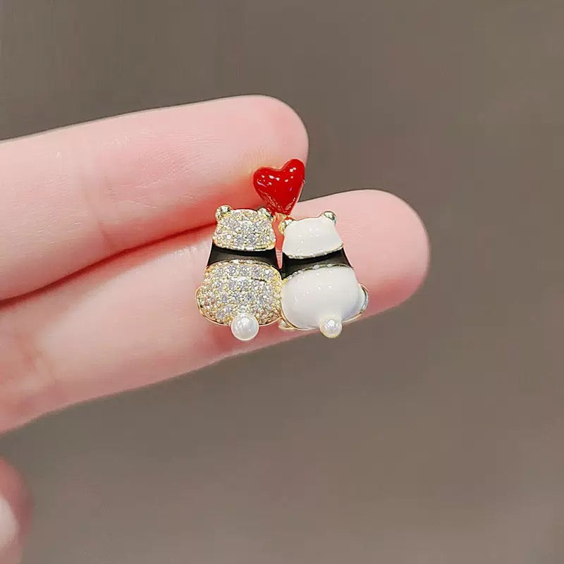Cute puff love panda heart pin