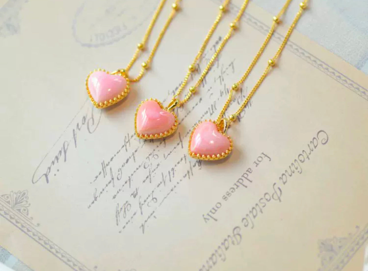 Natural Queen Shell Rouge Snail Powder Pink heart pendant and necklace