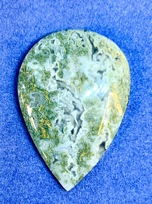 Natural moss agate