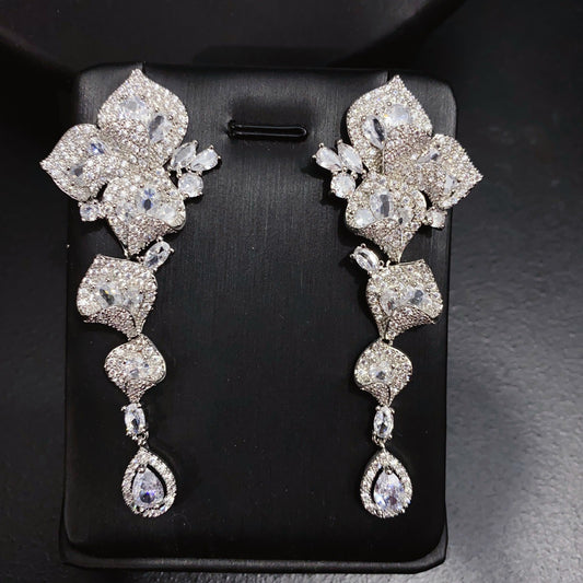 Rhinestone drop flower earrings