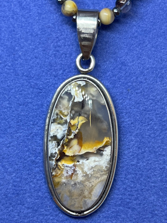 Natural chalcedony Pendant