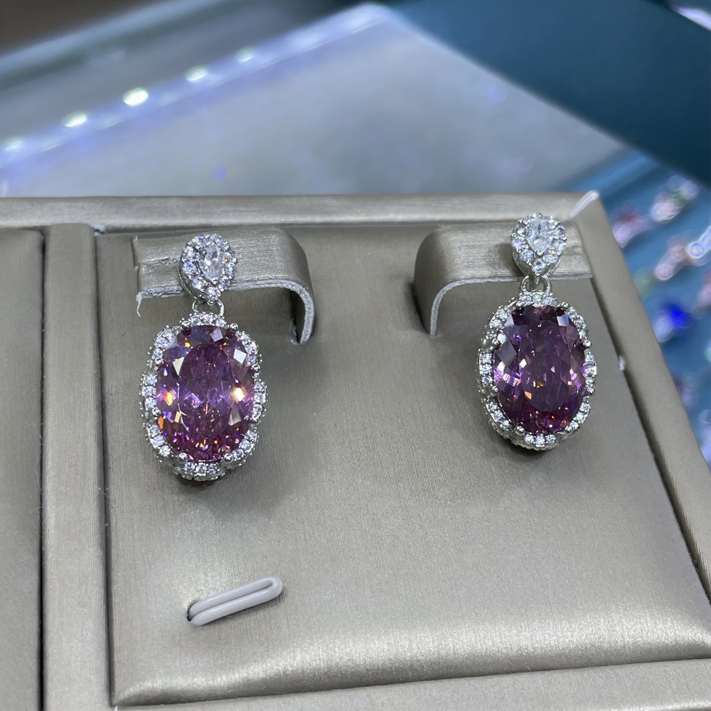 Oval cubic zirconia earring