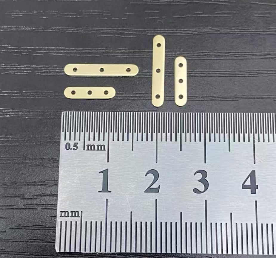 triple strand freshwater pearl choker