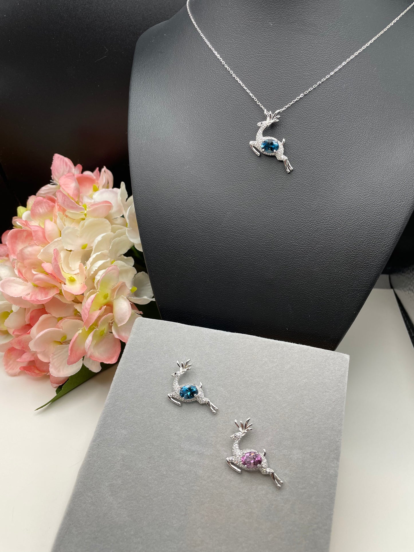 Topaz Jumping Deer Pendant/Necklace