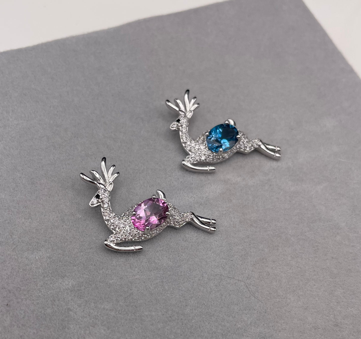 Topaz Jumping Deer Pendant/Necklace