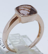 Load image into Gallery viewer, Morganite 2.8 Ct. Checker board cut Oval shape ring
