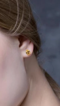 Load image into Gallery viewer, Natural Citron stud earrings
